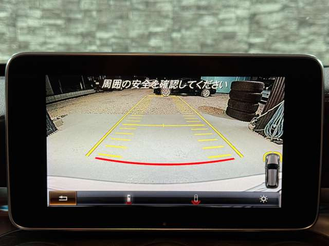 �y�o�b�N���j�^�[�z���ł͕K���i�̃o�b�N���j�^�[��������܂��B�N���A�����X�\�i�[���t���Ă���܂��̂ň��S���Ă���艺�����B