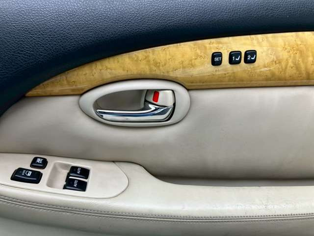 �C�ɂȂ邨�Ԃ�����܂�����E�̓d�b�ԍ����璼�ڂ��X�ɂ��₢���킹���������B�x�����@����ԗ����A��Ԃ܂łȂ�ł������������Ē����܂��B�X�^�b�t�ꓯ���A�����҂����Ă���܂��B