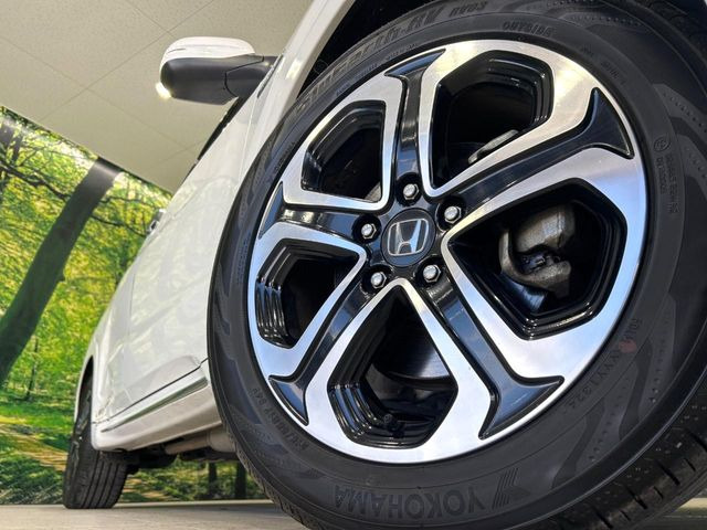 �y����17�C���`�A���~�z�C�[���z�O�ςɃ}�b�`���������A���~�z�C�[���𑕒����Ă���܂��B�e��ЊO�A���~�z�C�[����A�X�^�b�h���X�^�C�����戵�����Ă���܂��B���񂲑��k����������