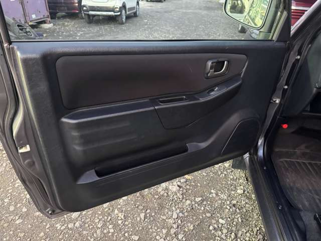 ☆買い取り・下取り歓迎☆今までお使いになっていたお車だから・・・ご希望金額の意向に沿えるように取り組んでおります!