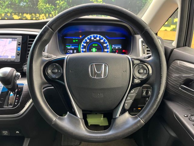 �y�����v�����X�e�A�����O�z�㎿�Ȋv���g�p���邱�ƂŁA��ɂ����������݂ƂĂ��^�]���₷���n���h���ł���