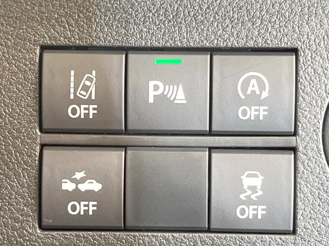 【スズキ セーフティサポート】走行中に前方の車両等を認識し、衝突しそうな時は警報とブレーキで衝突回避と被害軽減をアシスト。より安全にドライブをお楽しみいただけます。