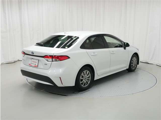 カローラ1.8 ハイブリッド G E-Four 4WD