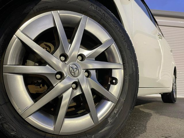 �y����16�C���`�A���~�z�C�[���z�O�ςɃ}�b�`���������A���~�z�C�[���𑕒����Ă���܂��B�e��ЊO�A���~�z�C�[����A�X�^�b�h���X�^�C�����戵�����Ă���܂��B���񂲑��k����������