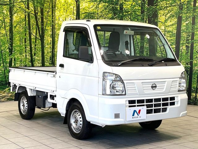 高透明度のガラス皮膜で撥水はもちろん、上質なツヤ・光沢を実現。紫外線や酸性雨から大切な愛車を保護し、色あせ・劣化を防止。「弾スプラッシュコート」、「弾プリミッサコート」からお選びいただけます。