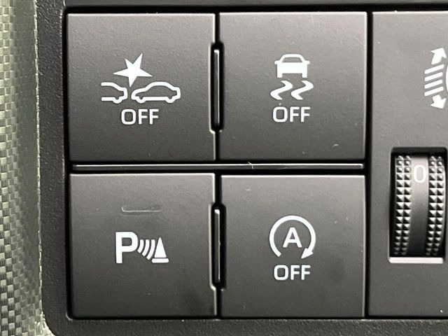 �y�X�}�[�g�A�V�X�g�z���s���ɑO���̎ԗ�����F�����A�Փ˂������Ȏ��͌x��ƃu���[�L�ŏՓˉ���Ɣ�Q�y�����A�V�X�g�B�����S�Ƀh���C�u�����y���݂��������܂��B