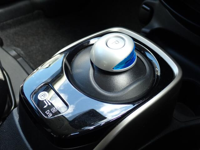 �V�t�g�m�u�̓X�����Ȃ��A���ꂢ�ȏ�Ԃł��B���ł��G��镔�������ꂢ���Ƒ�؂ɏ���Ă������Ƃ�������܂���B