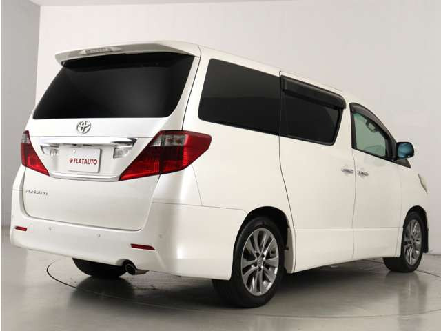 当店では、厳選された車両のみ展示しております。アルファード・ヴェルファイアに特化した専門店ならではの豊富な在庫の中から、お気に入りの一台をお探しください!