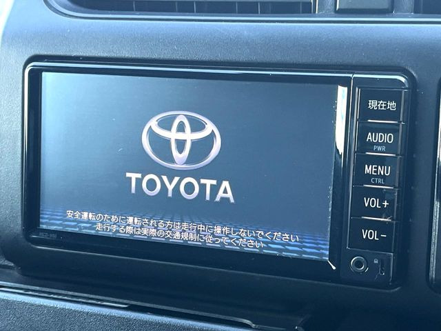 �y�����i�r�z�l�C�̏����i�r�𑕔����Ă���܂��B�i�r�̎g���₷���͂������A�I�[�f�B�I�@�\���[��!�L�����v�◷�s�͂������A�ʋ΂┃�����ȂǕ��i�̃h���C�u���y�����Ȃ�͂���