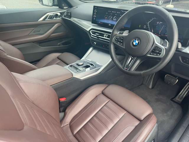 4シリーズカブリオレM440i Xドライブ 4WD