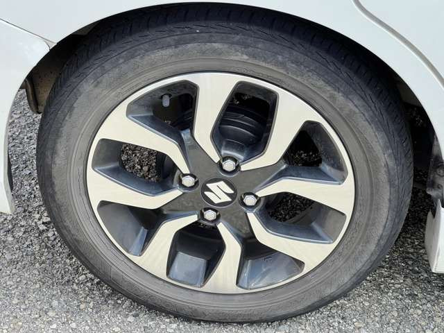 ���Ђ́A���q���܂̃j�[�Y�ɂ������o����悤�A�L�x�ȎԎ����葵���Ă���܂��B����芷���̍ۂ��A����A��낵�����肢�������܂��B