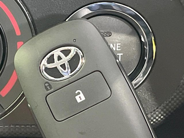 �y�X�}�[�g�L�[�z�J�o����|�P�b�g�ɓ��ꂽ�܂܂ł��h�A�̎{���E�������\�ȃX�}�[�g�L�[�𑕔��B�G���W���̃I���E�I�t�����J�M�����o���K�v����������Ƃ��Ă��֗��ł���