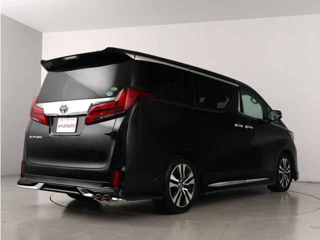 当店では、厳選された車両のみ展示しております。アルファード・ヴェルファイアに特化した専門店ならではの豊富な在庫の中から、お気に入りの一台をお探しください!