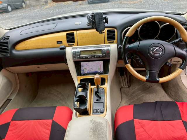 �C�ɂȂ邨�Ԃ�����܂�����E�̓d�b�ԍ����璼�ڂ��X�ɂ��₢���킹���������B�x�����@����ԗ����A��Ԃ܂łȂ�ł������������Ē����܂��B�X�^�b�t�ꓯ���A�����҂����Ă���܂��B