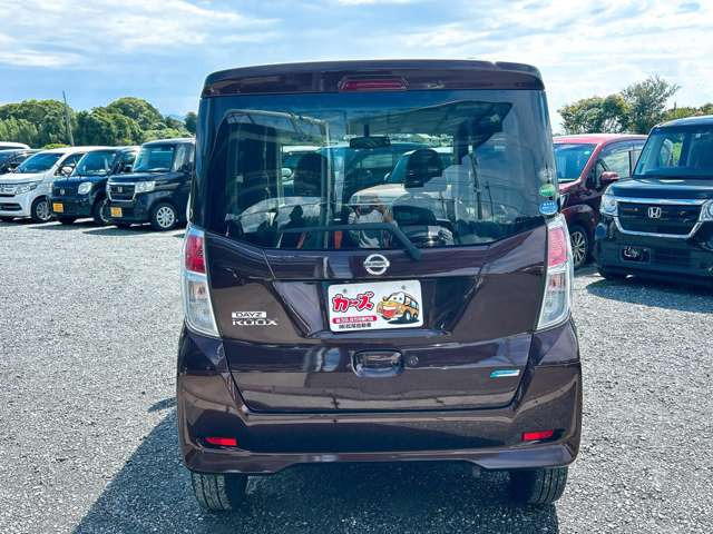 当店は走行距離不明・改ざん車は販売いたしません!安心してお車に乗って頂けるようご案内致します。