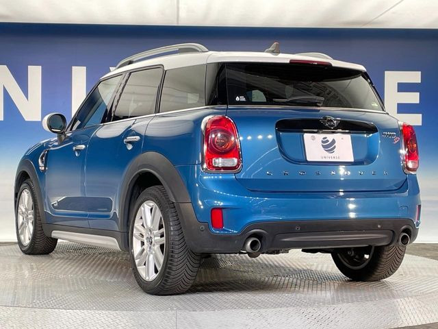 ●無料付帯の保証の他、安心の最長3年・走行無制限保証(有償)をご用意。輸入車を安心してお楽しみいただける様、保証内容も充実はもちろん、無料点検&オイル交換やロードサービスも付帯しております。