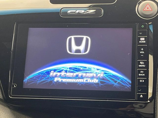 �y�����i�r�z�l�C�̏����i�r�𑕔����Ă���܂��B�i�r�̎g���₷���͂������A�I�[�f�B�I�@�\���[��!�L�����v�◷�s�͂������A�ʋ΂┃�����ȂǕ��i�̃h���C�u���y�����Ȃ�͂���