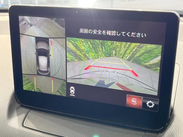 �y360&deg;�r���[���j�^�[�z��p�̃J�����ɂ��A�ォ�猩���낵���悤�Ȏ��_��360�x�N���}�̎��͂��m�F���邱�Ƃ��ł��܂������p�������m�F���₷���A�����ꏊ�ł̐؂�Ԃ��⒓�Ԃ��X���[�Y�ɍs���܂��B