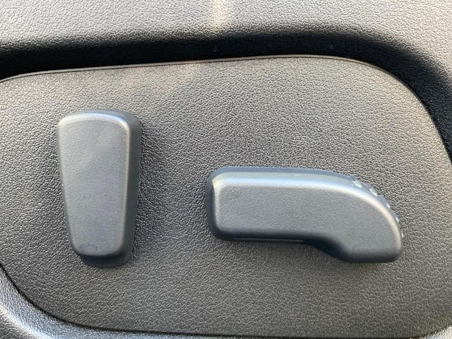 �y�p���[�V�[�g�z�X�C�b�`��ŊȒP�ɃV�[�g�̔��������\!�d��������͂�����܂���!���K�ȃV�[�g�|�W�V�����ɃZ�b�g���āA���K�ȃh���C�u�����y���݂��������B