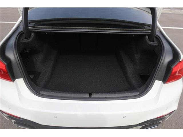 ��D�]�̃{�f�B�R�[�e�B���O�u�n�C���[�X�R�[�g�v�����[�Ԃ܂łɎ{�H�\�B�J���݂�����Ȃǒ��ÎԂ�����ƒ��߂Ă��܂���?�s�J�s�J�̏�Ԃł����o�����������܂��B