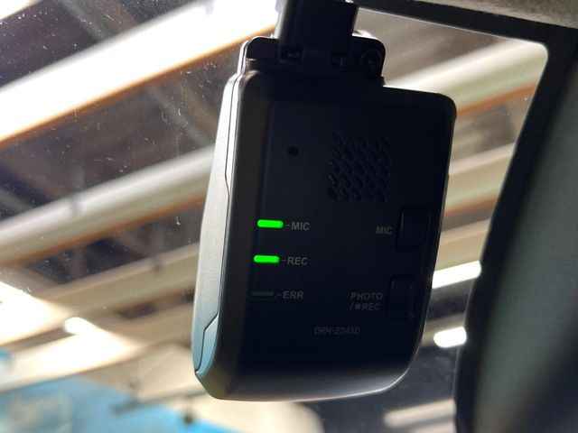 �y�h���C�u���R�[�_�[�z���S�E���S�ȃJ�[���C�t�ɕK�{�̃h���C�u���R�[�_�[�𑕔�!���s���͂������A������^�]�⎖�̂ɑ��������ۂ̏󋵂��f���ŋL�^���A����̃��X�N�ɔ����܂��B