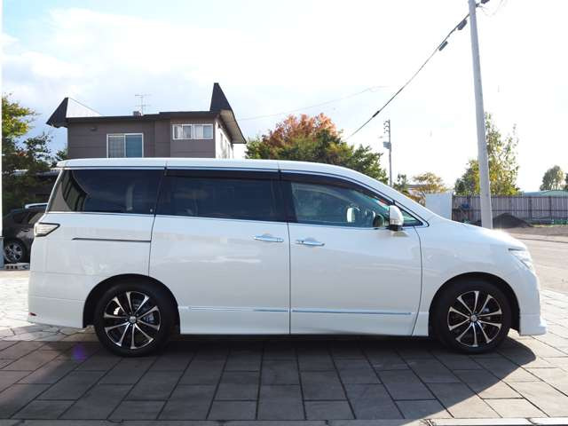 下取りは勿論の事、お車の買取も力を入れて行っております☆直接販売している小売店だからこそ出来る納得の買取価格!お客様が注いだ愛情の分だけ査定額UP致しますよ!