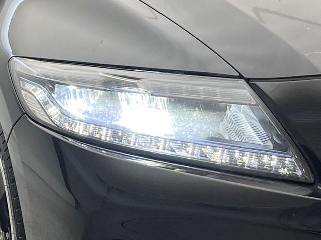 �yLED�w�b�h���C�g�z���V����ԑ��s�����ǍD�Ȏ��E���m�ۂ����S���ĉ^�]�ł��鍂�P�xLED�w�b�h���C�g�𑕔�!�_�����x�������A����d�͂��}�����Ă��܂��B