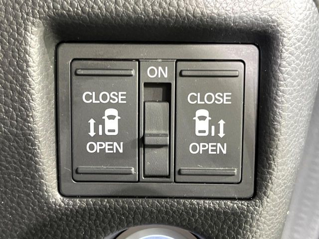 �y�����p���[�X���C�h�h�A�z�X�}�[�g�L�[��^�]�Ȃ̃X�C�b�`�Ō�ȗ����X���C�h�h�A�̊J���\���d��������͂����ăh�A���J����K�v�������A�����Ȃ��q�l�ł��ȒP�ɊJ���߂ł����K�ł���