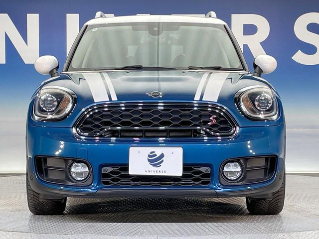 ●高透明度のガラス皮膜で撥水はもちろん、上質なツヤ・光沢を実現。紫外線や酸性雨から大切な愛車を保護し、色あせ・劣化を防止。「弾スプラッシュコート」、「弾プリミッサコート」からお選びいただけます!