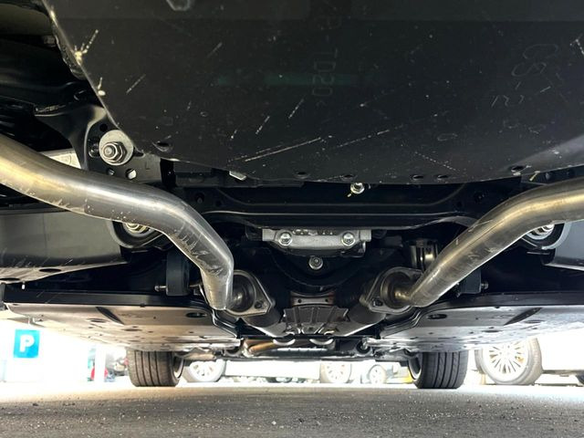 ����肪���ꂢ�Ȃ����ɁA�h�K���H�̎{�H���I�X�X���B�~��n��͂������A���ݕ��ɂ��Z���̕���A��Ń}�����E�E�B���^�[�X�|�[�c���������ɂ��D�]���������Ă���܂��B