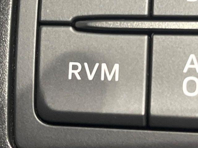 �y�u���C���h�X�|�b�g���j�^�����O�z���s���A�h�A�~���[�̎��p�ɂȂ�₷���ӏ��Ɍ㑱�Ԃ��ڋ߂���ƃT�C�h�~���[�t�߂Ɍx����\���A�h���C�o�[�ɒ��ӊ��N�����Ă���܂��B