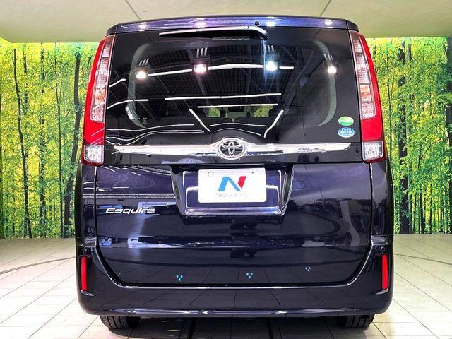 安心の最長10年・走行無制限保証(有償)をご用意。保証内容も充実はもちろん、無料点検&オイル交換や、年中無休の全国・24時間ロードサービスも付帯されておりますのでご安心下さい。