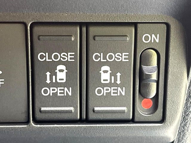 �y�����p���[�X���C�h�h�A�z�X�}�[�g�L�[��^�]�Ȃ̃X�C�b�`�Ō�ȗ����X���C�h�h�A�̊J���\���d��������͂����ăh�A���J����K�v�������A�����Ȃ��q�l�ł��ȒP�ɊJ���߂ł����K�ł���