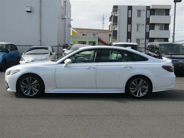 クラウンハイブリッド 2.5 RS アドバンス