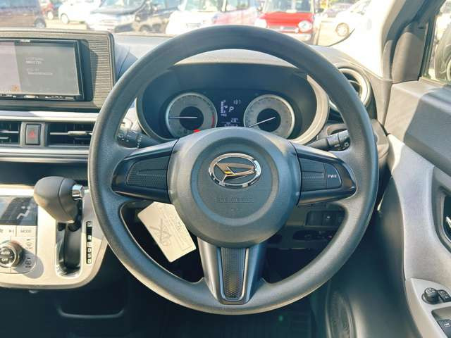 お客様のご予算帯に合わせたお車を常時100台以上取り揃えています!当社のスタッフがお客様のお車選びをしっかりサポートしご提案させていただきます!