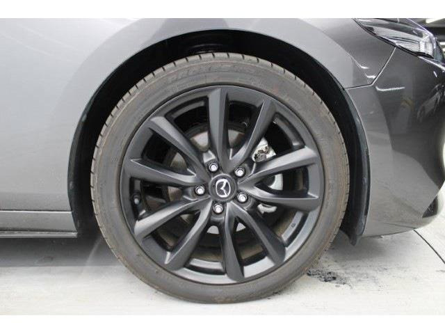 ���Ǝҗl�ւ̔̔��͂��f�肳���Ă��������܂��B �Ԍ������ԗ��̏ꍇ�́A�Ԍ����擾�������x�������z�ŕ\�����Ă���܂��B