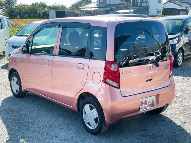 ���X�ł͌y�����Ԃ��畁�ʎԂ܂ŕ��L���I�[�����[�J�[�̎Ԏ�E�F�E�O���[�h��L�x�ɑ����Ă���܂��B