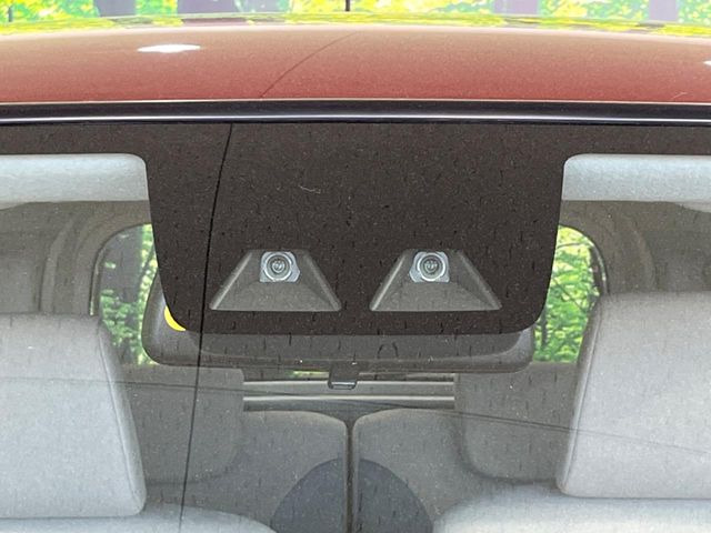 �y�X�}�[�g�A�V�X�g�z���s���ɑO���̎ԗ�����F�����A�Փ˂������Ȏ��͌x��ƃu���[�L�ŏՓˉ���Ɣ�Q�y�����A�V�X�g�B�����S�Ƀh���C�u�����y���݂��������܂��B