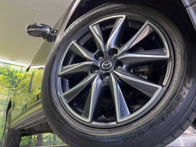 �y����19�C���`�A���~�z�C�[���z�O�ςɃ}�b�`���������A���~�z�C�[���𑕒����Ă���܂��B�e��ЊO�A���~�z�C�[����A�X�^�b�h���X�^�C�����戵�����Ă���܂��B���񂲑��k����������