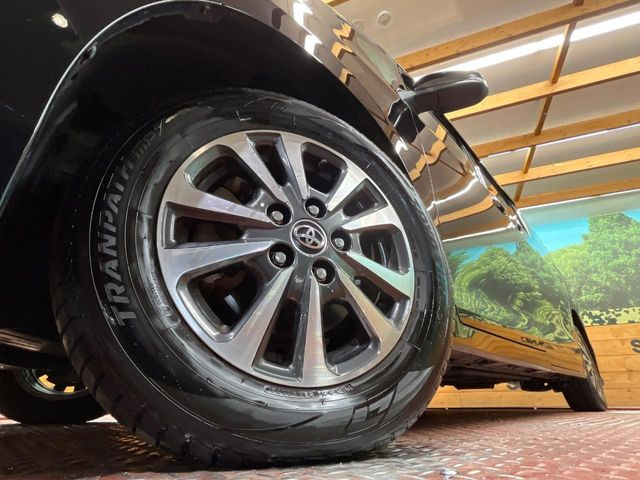 �y����15�C���`�A���~�z�C�[���z�O�ςɃ}�b�`���������A���~�z�C�[���𑕒����Ă���܂��B�e��ЊO�A���~�z�C�[����A�X�^�b�h���X�^�C�����戵�����Ă���܂��B���񂲑��k����������