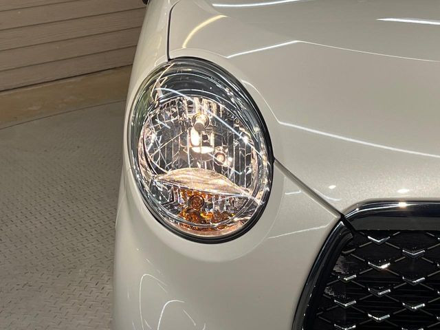 夜間や荒天時により良好な視界で安心な走行をご希望される方には【高輝度LEDヘッドライト】の取付がおすすめ!多くのお客様にご好評いただいております♪