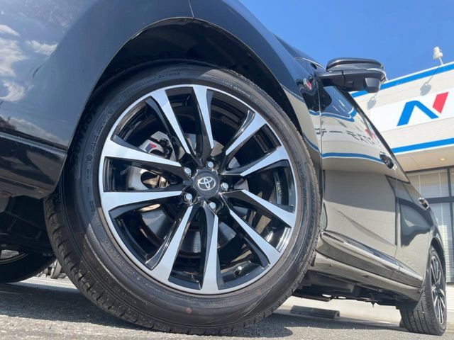 �y����19�C���`�A���~�z�C�[���z�O�ςɃ}�b�`���������A���~�z�C�[���𑕒����Ă���܂��B�e��ЊO�A���~�z�C�[����A�X�^�b�h���X�^�C�����戵�����Ă���܂��B���񂲑��k����������