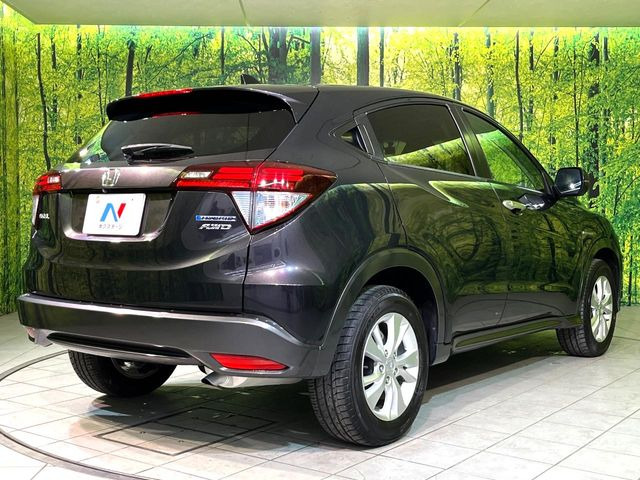 ☆全国のネクステージからお取り寄せが可能※!遠方の店舗に展示してあるクルマが気になる場合も、最寄りの店舗でご覧いただくことが可能です!是非私たちに要望をお聞かせください!※別途費用