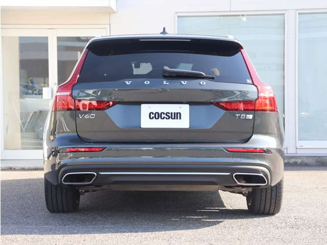 ���s�^�G���W���ɂ̓{���{�̔F�؂��擾����MOTUL�̍����I�C��SPECIFIC RBS0-2AE(0W-20)���g�p���܂��B