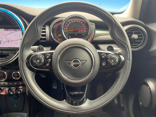 ���n���h�����̃X�������Ȃ��A���ꂢ�ȏ�Ԃ��ێ����Ă���܂��B�e�X�C�b�`���̓�����m�F�ς݂ł��B