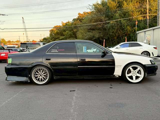 ���X�݌ɂ͊O���A�����N���[�j���O��ɓW�����A�����Ď��̏C�����̗L���A���[�^�[��������̗L������O�ҋ@�ւɂ�錟����S����{���Ă���܂��B�Ԍ��A�����A����h�������ЂőΉ��ł��܂��̂ł����S���������B