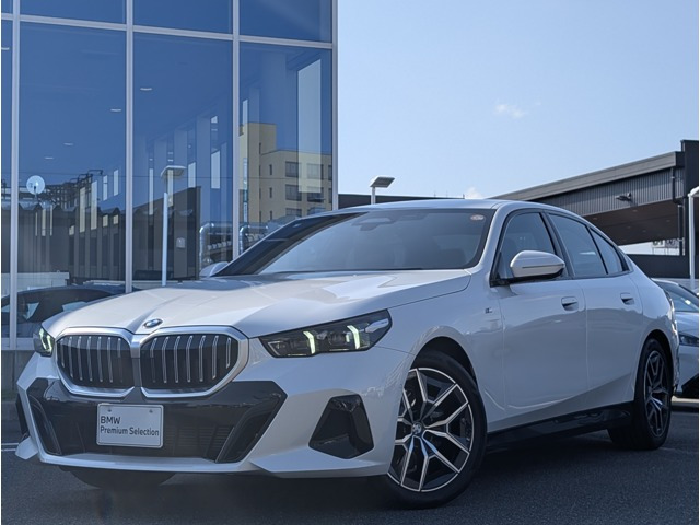 5シリーズセダン523d xドライブ Mスポーツ 4WD