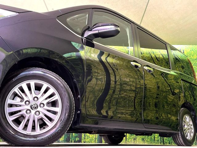 外観にマッチした純正アルミホイールを装着しております。各種社外アルミホイールや、スタッドレスタイヤも取扱いしております。是非ご相談ください♪