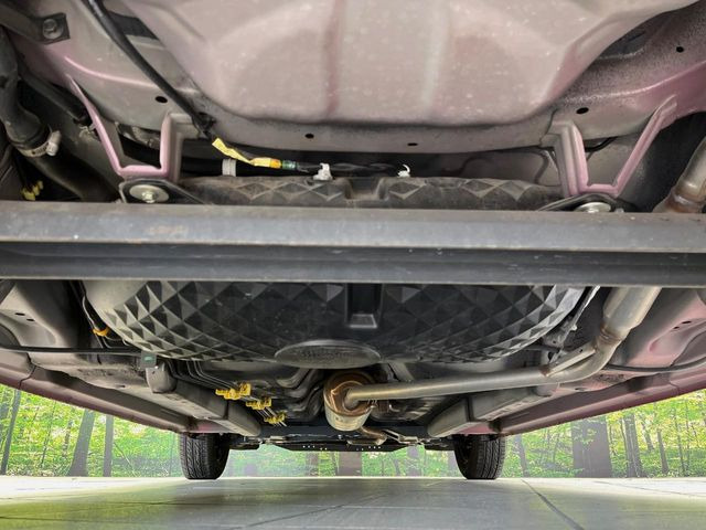 下回りがきれいなうちに、防錆加工の施工がオススメ。降雪地域はもちろん、沿岸部にお住いの方や、趣味でマリン・ウィンタースポーツをされる方にご好評いただいております。