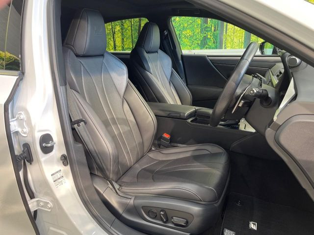 �y���烌�U�[�V�[�g�z����̂ӂ���肪�e�ՂŃ����e�i���X�����ȒP�ȁA�@�\���ɗD��鍇����v���̗p�����㎿�ȃV�[�g�ł��B����S�n���悭�A���������ӂ��S�n�ǂ��ԓ���Ԃ����o���Ă���܂��B